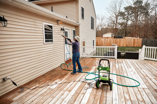 Best Deck Cleaning Services  in Lawrenceburg, TN